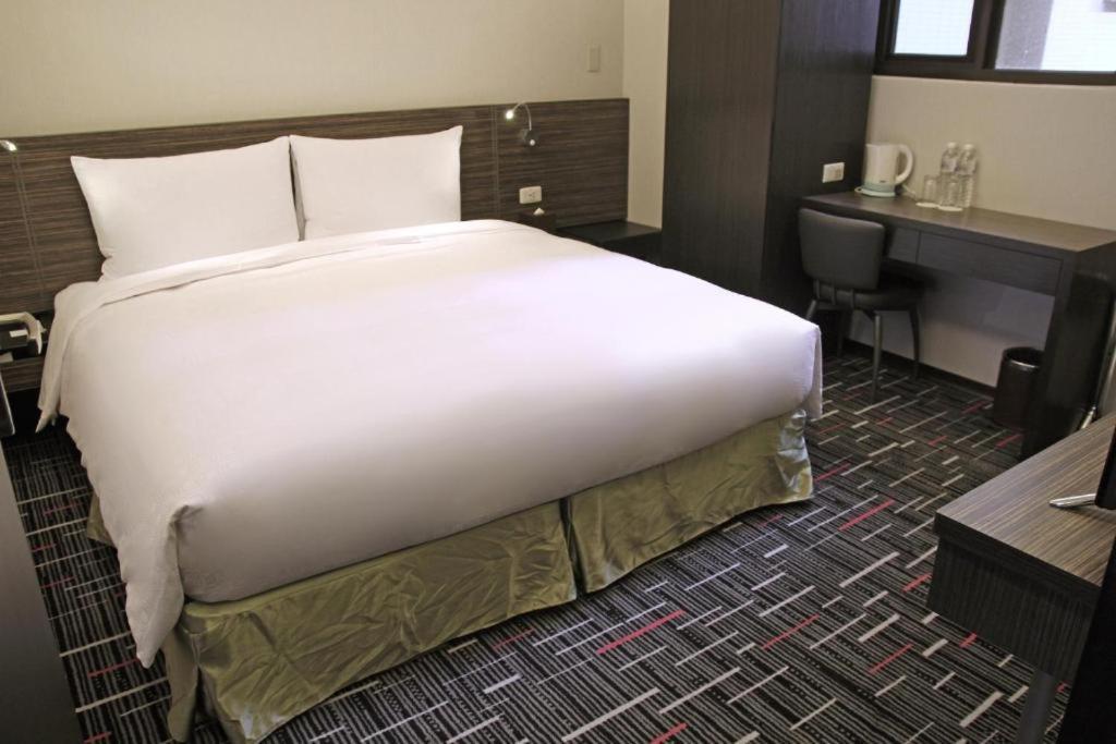 Capital Hotel SongShan Taipeh Exterior foto