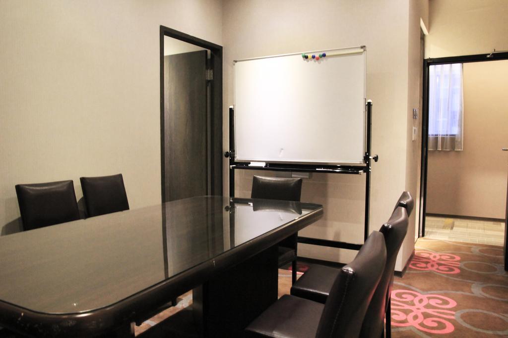 Capital Hotel SongShan Taipeh Exterior foto