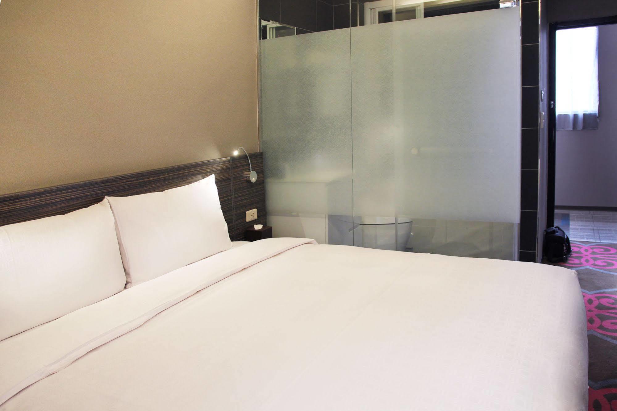 Capital Hotel SongShan Taipeh Exterior foto